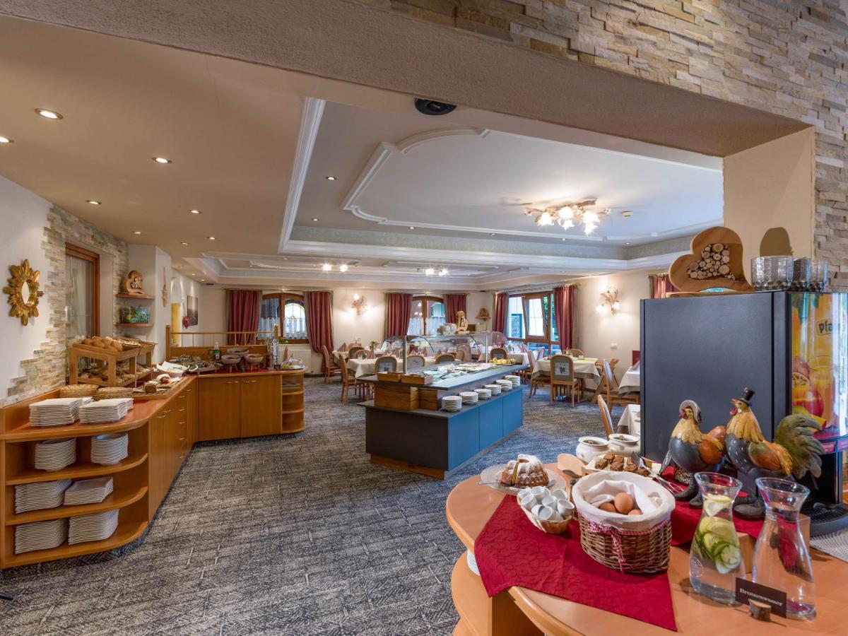 Hotel Landhaus Zillertal Fügen Esterno foto