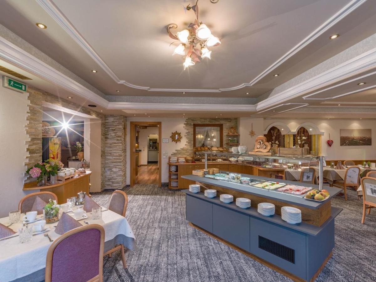 Hotel Landhaus Zillertal Fügen Esterno foto