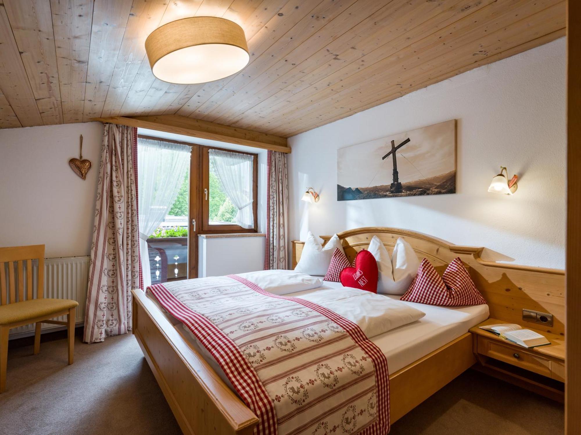 Hotel Landhaus Zillertal Fügen Esterno foto
