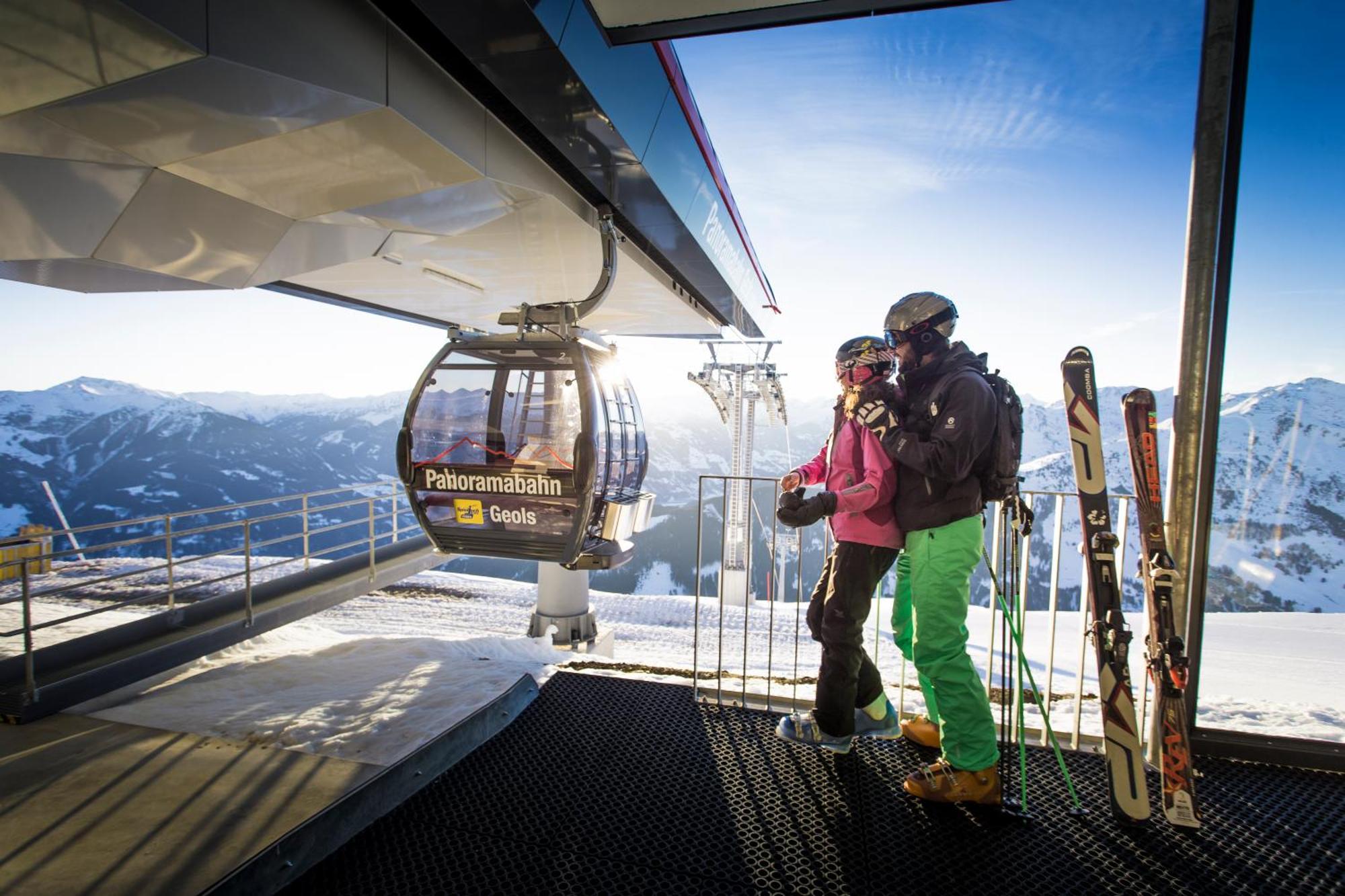 Hotel Landhaus Zillertal Fügen Esterno foto