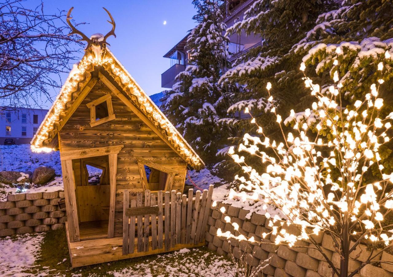 Hotel Landhaus Zillertal Fügen Esterno foto