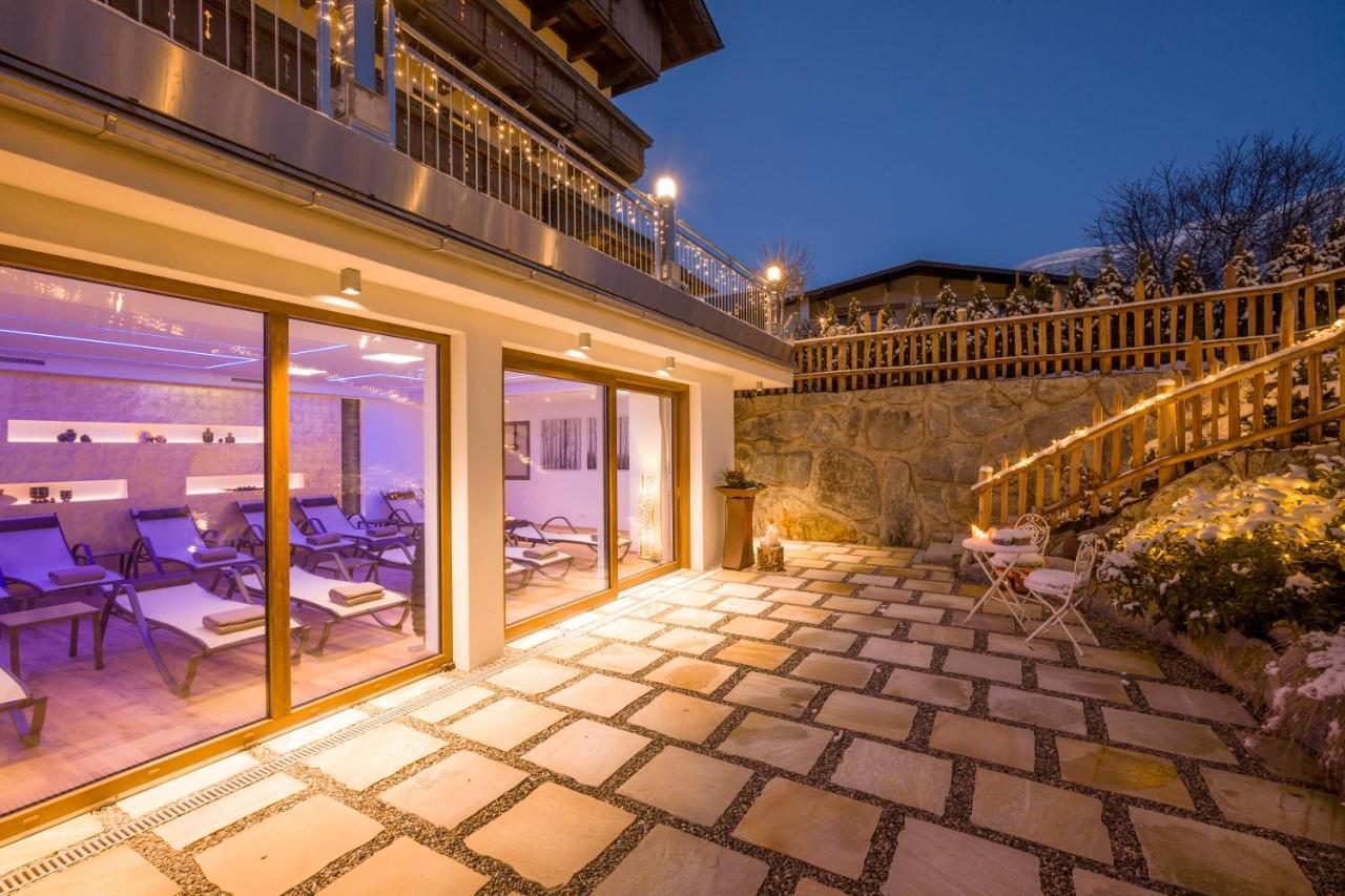 Hotel Landhaus Zillertal Fügen Esterno foto